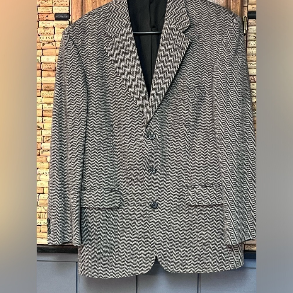 Vintage 90’s Irvine Park Wool Herringbone 3 button black and white Blazer Sz 40R